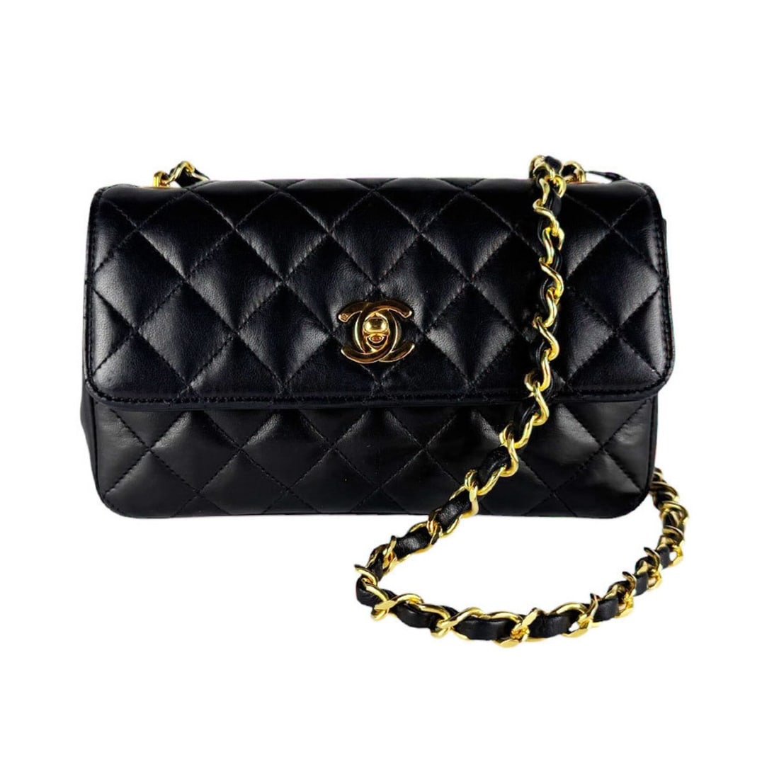 Chanel Matelassé Shoulder Bag, Leather, Metal, Black, Gold, Women's, z10370: --- Catalog ---Category: SizeSize (HxWxD): 11cm x 19cm x 5cm / 4.33'' x 7.48'' x 1.96''Category: DesignType: Shoulder bagColor: BlackGender: WomenMaterial: Leather Category: GeneralBrand: ChanelCountr