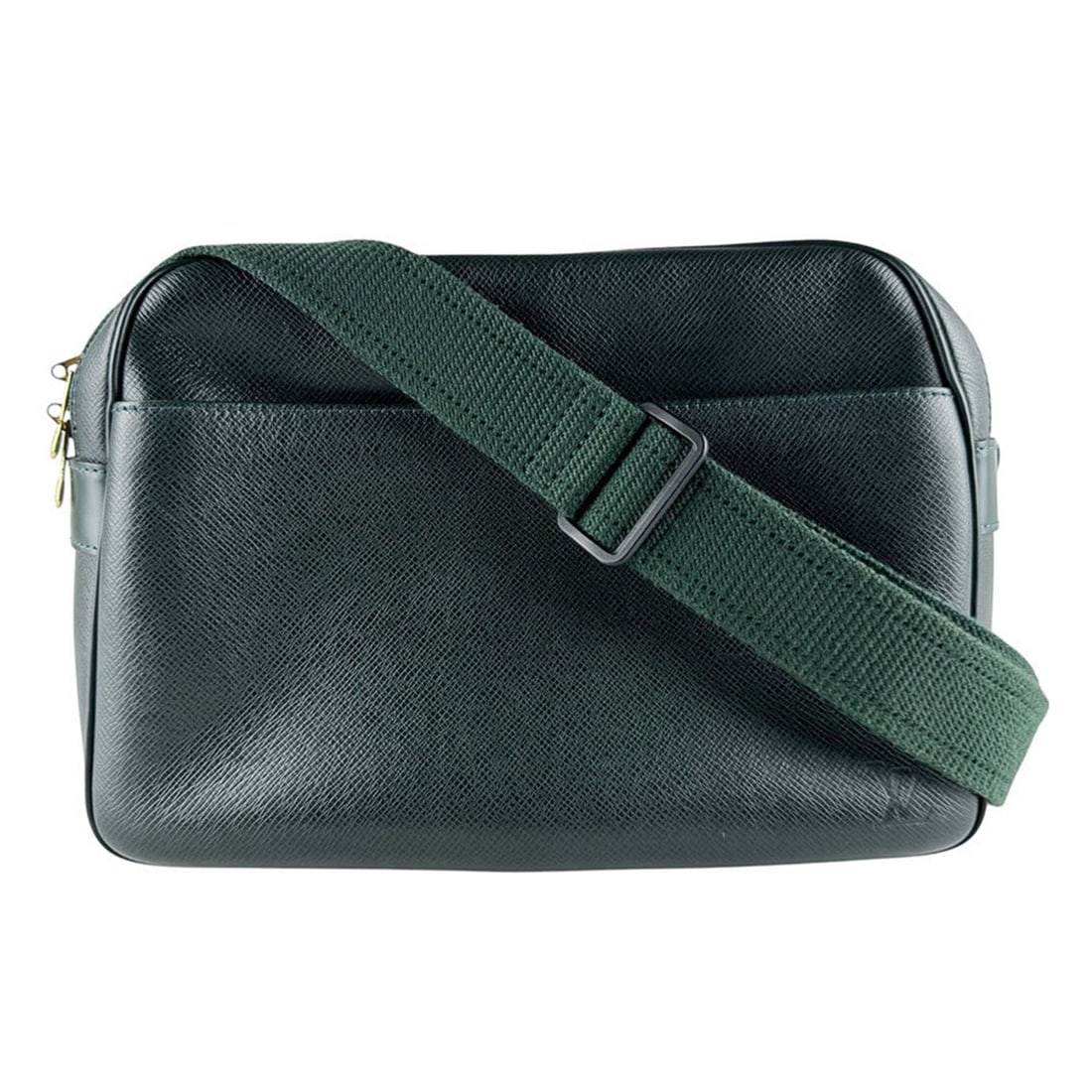 Louis Vuitton Taiga Reporter PM Shoulder Bag, Epicea, Men's, M30154 z10331: --- Catalog ---Category: SizeSize (HxWxD): 20cm x 30cm x 15cm / 7.87'' x 11.81'' x 5.9''Category: DesignType: Shoulder bagColor: EpiseaGender: MenMaterial: Taiga leather Category: GeneralMPN: M30154Br