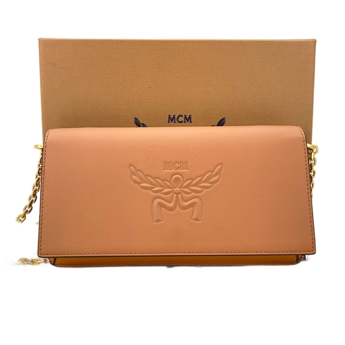 MCM Shoulder Bag, Brown: --- Catalog ---Category: SizeSize (HxWxD): 11cm x 20.5cm x 3cm / 4.33'' x 8.07'' x 1.18''Strap Length: 123cm / 48.42''Category: DesignType: Shoulder bagColor: BrownGender: WomenCategory: GeneralBrand: