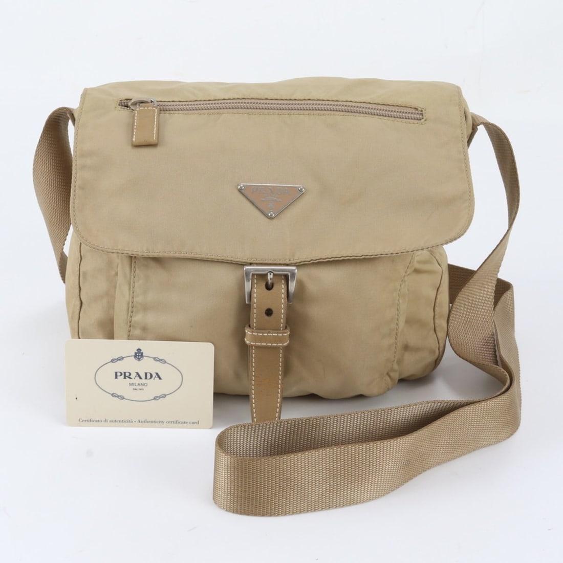 Prada Tessuto Nylon BT8994 Leather Shoulder Bag for Men (with Guarantee Card): --- Catalog ---Category: SizeSize (HxWxD): 25cm x 24cm x 10cm / 9.84'' x 9.44'' x 3.93''Category: DesignType: Shoulder bagColor: BeigeGender: MenMaterial: Nylon , Leather Category: GeneralMPN: BT8994B