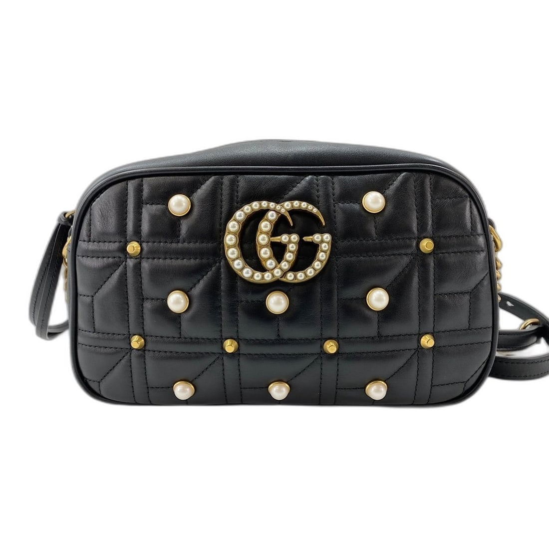 Gucci GG Marmont Shoulder Bag, Black: --- Catalog ---Category: SizeSize (HxWxD): 14cm x 24cm x 6cm / 5.51'' x 9.44'' x 2.36''Strap Length: 127cm - 135cm / 49.99'' - 53.14''Category: DesignType: Shoulder bagColor: BlackGender: WomenCategor