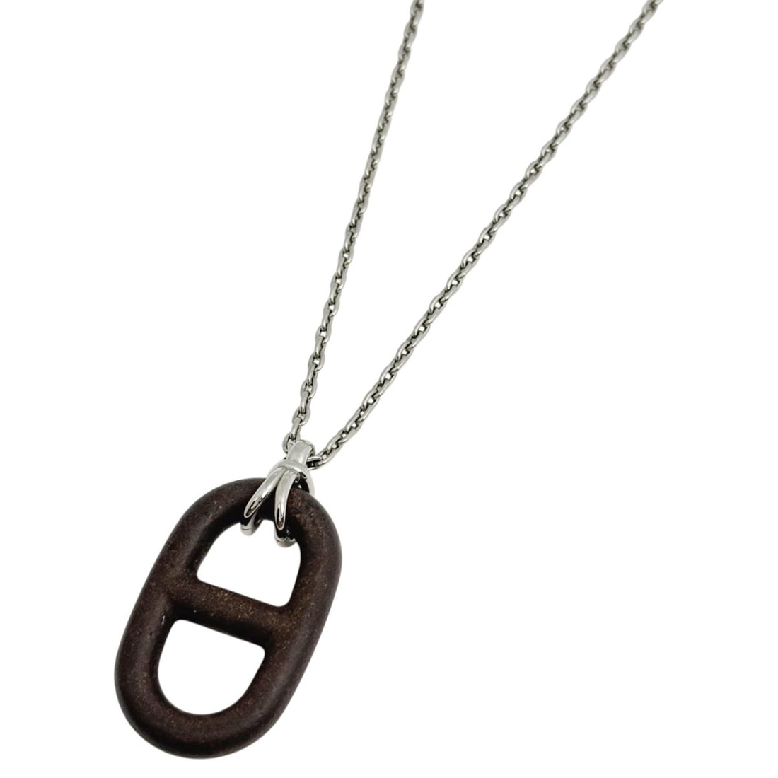 Hermes Chaine d'Ancre Vulcanium Necklace, Metal, Silver, Brown, Women's: --- Catalog ---Category: SizePendant Size: 25mm x 40mm / 0.98'' x 1.57''Neck Circumference: 60.5 cm / 23.81''Category: DesignColor: Brown, SilverGender: WomenMaterial: MetalNecklace Type: NecklaceCate