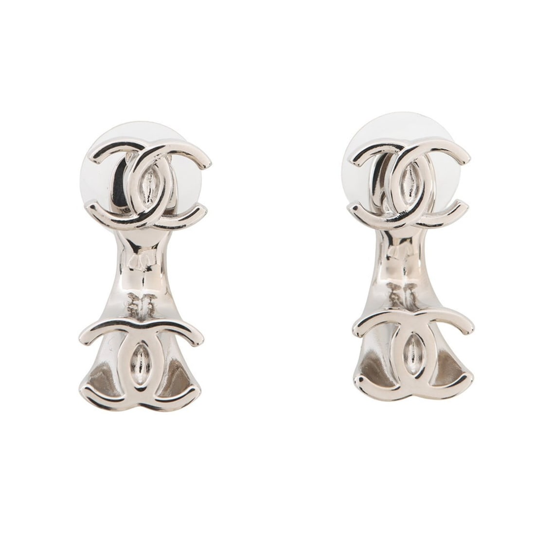 Chanel earrings CC Coco Mark L26 S ABH472 CHANEL 2-way: --- Catalog ---Category: SizeSize (HxWxD): 25.00mm x 12.00mm / 0.98'' x 0.47''Category: DesignType: Stud earringsColor: SilverGender: WomenMaterial: MetalColor Grade: LCategory: GeneralBrand: Chanel--
