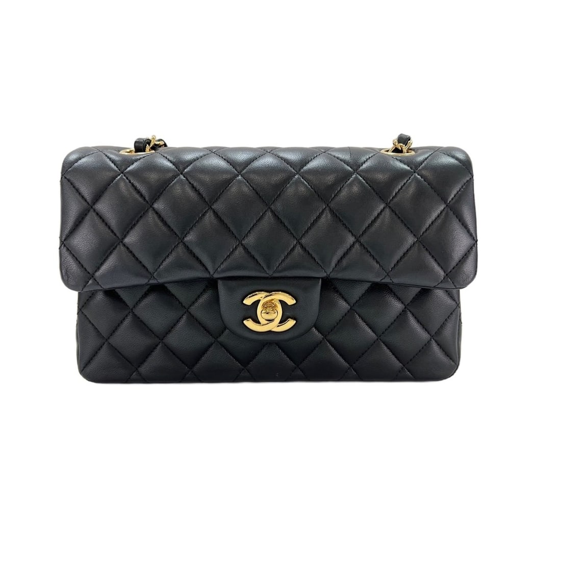 Chanel Matelassé 23 Shoulder Bag, Black: --- Catalog ---Category: SizeSize (HxWxD): 13cm x 23cm x 7cm / 5.11'' x 9.05'' x 2.75''Category: DesignType: Shoulder bagColor: BlackGender: WomenCategory: GeneralBrand: ChanelCountry of Origin: Franc