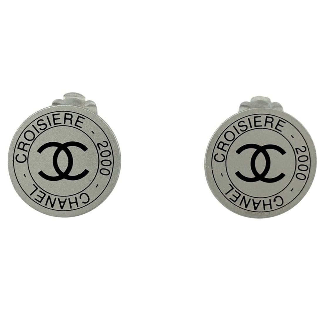 Chanel Coco Mark Round Earrings, Silver Plated, Silver, Women's: --- Catalog ---Category: SizeSize (HxWxD): 20.00mm x 20.00mm / 0.79'' x 0.79''Category: DesignType: Clip earringsColor: SilverGender: WomenCategory: GeneralBrand: Chanel--- Item List ---Section: Condi