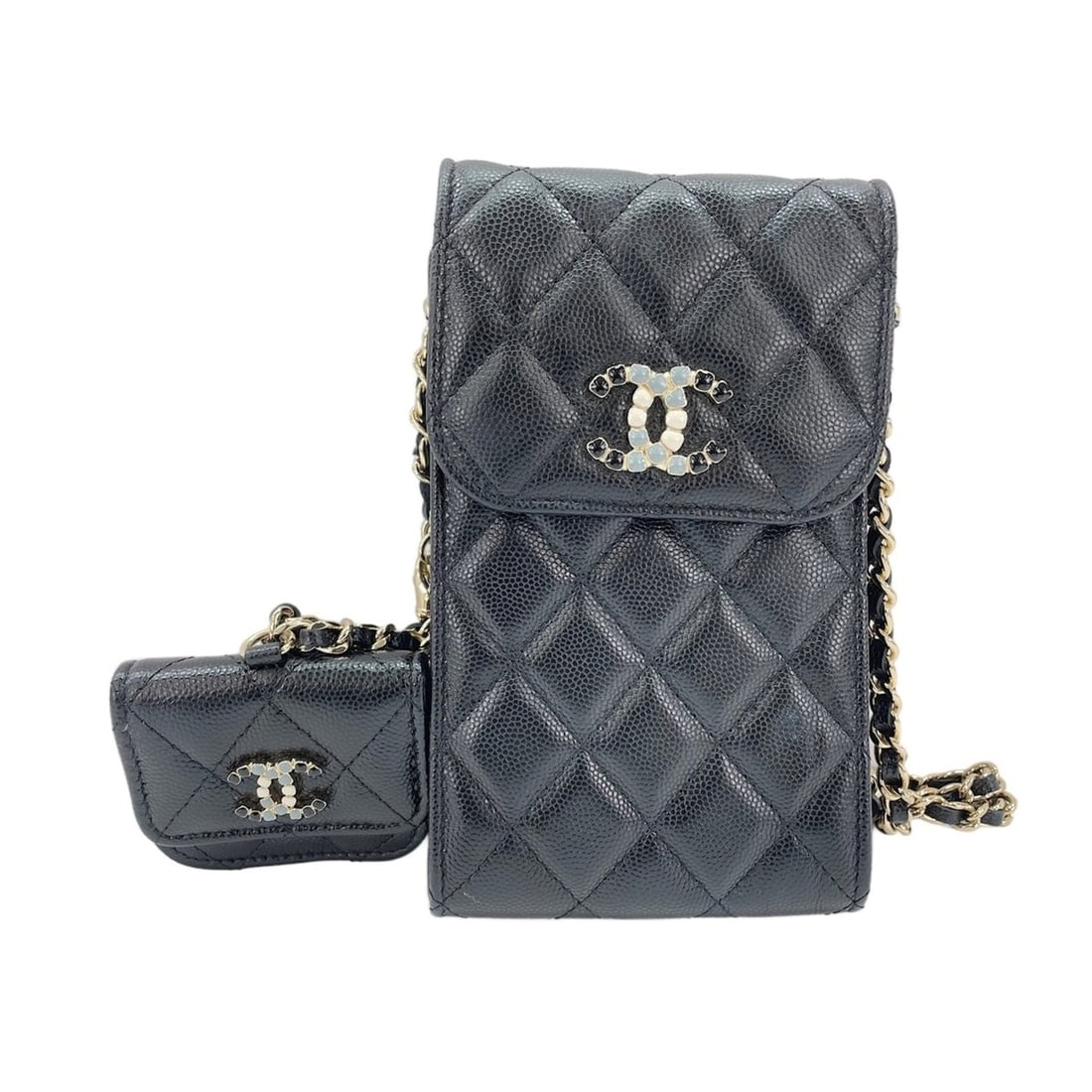 Chanel Matelassé Shoulder Bag, Black: --- Catalog ---Category: SizeSize (HxWxD): 17cm x 10cm x 2cm / 6.69'' x 3.93'' x 0.78''Category: DesignType: Shoulder bagColor: BlackGender: WomenCategory: GeneralBrand: ChanelCountry of Origin: