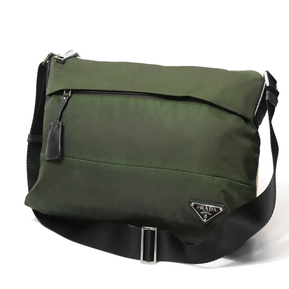 PRADA Prada Shoulder Bag Nylon Khaki Women's: --- Catalog ---Category: SizeSize (HxWxD): 23cm x 31cm x 10cm / 9.05'' x 12.2'' x 3.93''Category: DesignType: Shoulder bagColor: KhakiGender: WomenMaterial: Nylon Category: GeneralBrand: PradaCountry 