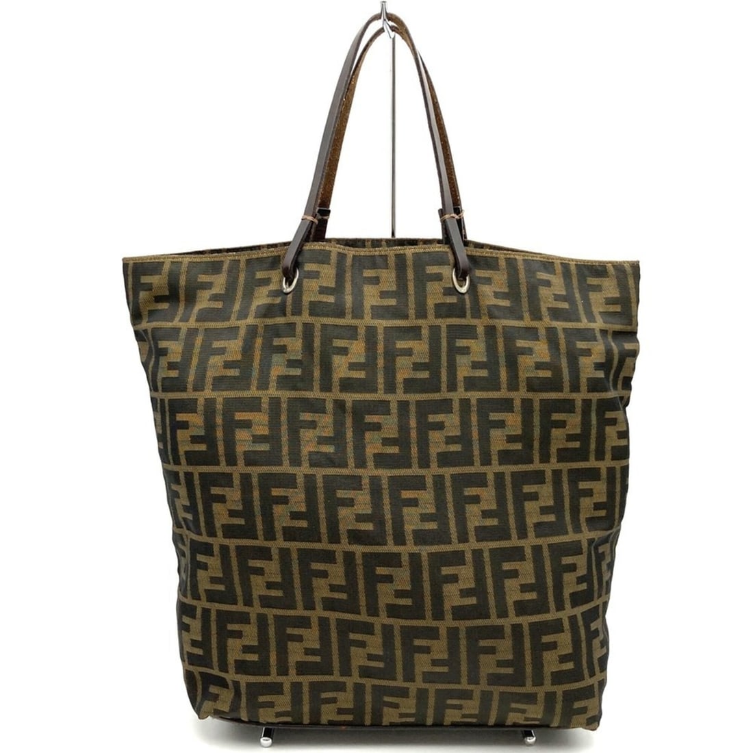 FENDI Zucca 2228 26598 008 Tote Bag Shoulder Nylon Brown Women's: --- Catalog ---Category: SizeSize (HxWxD): 31cm x 35cm x 12cm / 12.2'' x 13.77'' x 4.72''Category: DesignType: Shoulder bag, Tote bagColor: BrownGender: WomenMaterial: Nylon Category: GeneralMPN: 2228