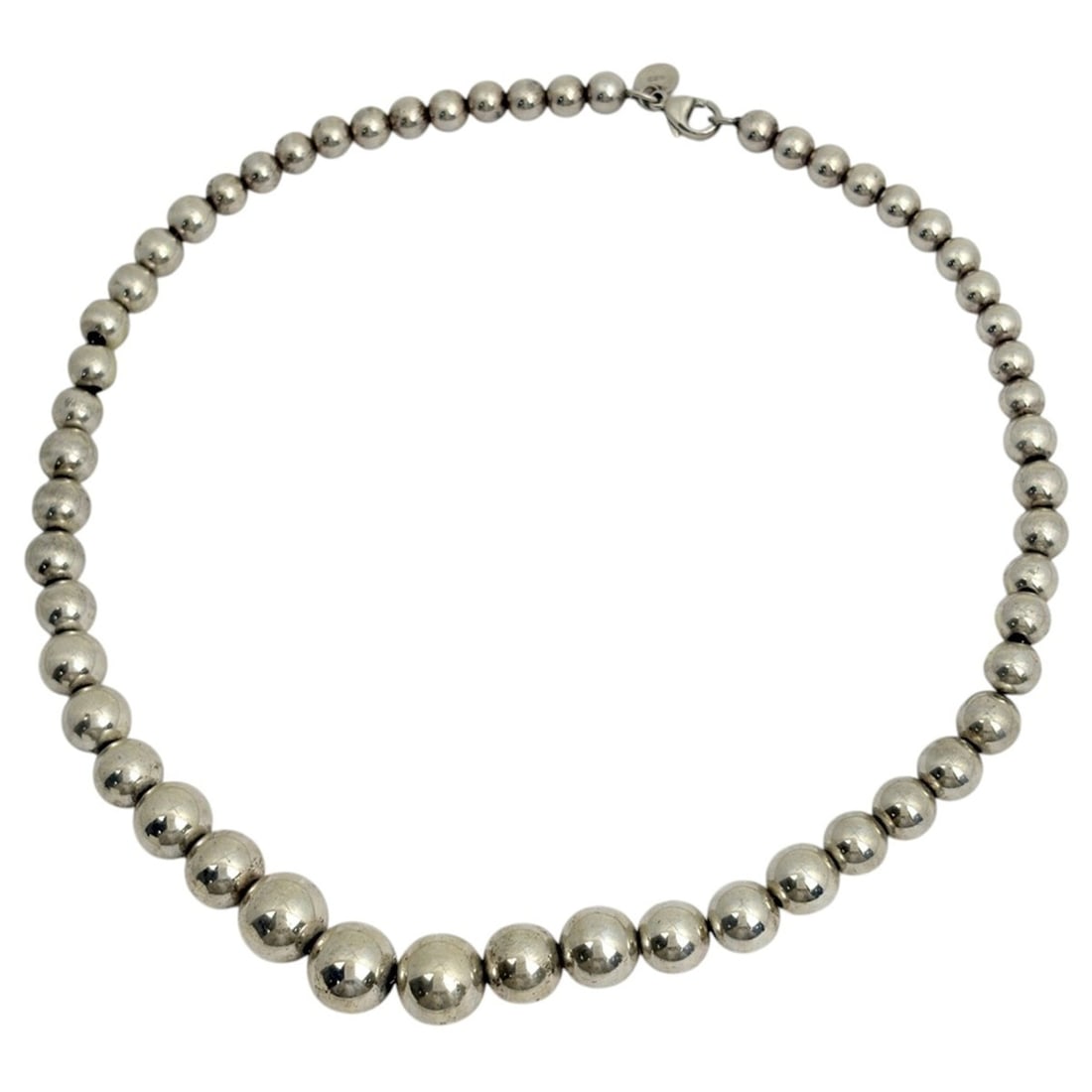 Tiffany & Co. Hardware Ball Necklace, Sterling Silver 925, Silver, Women's: --- Catalog ---Category: SizeNeck Circumference: 40.5 cm / 15.94''Category: DesignColor: SilverGender: WomenMaterial: Silver 925Necklace Type: NecklaceCategory: GeneralBrand: Tiffany--- Item List ---S