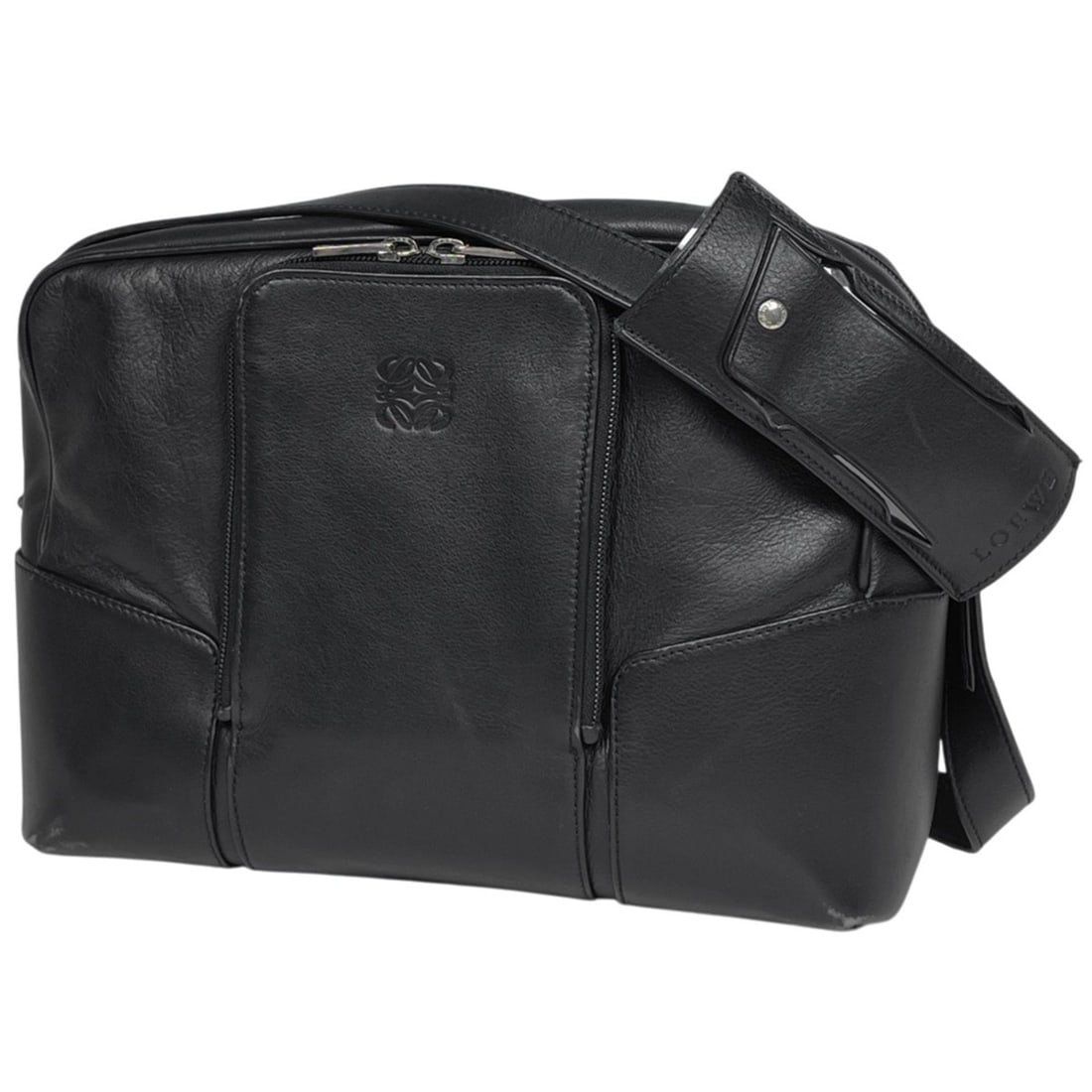 Loewe Anagram Shoulder Bag, Leather, Black, Women's: --- Catalog ---Category: SizeSize (HxWxD): 20cm x 30cm x 14cm / 7.87'' x 11.81'' x 5.51''Category: DesignType: Shoulder bagColor: BlackGender: WomenMaterial: Leather Category: GeneralBrand: Loewe--- I