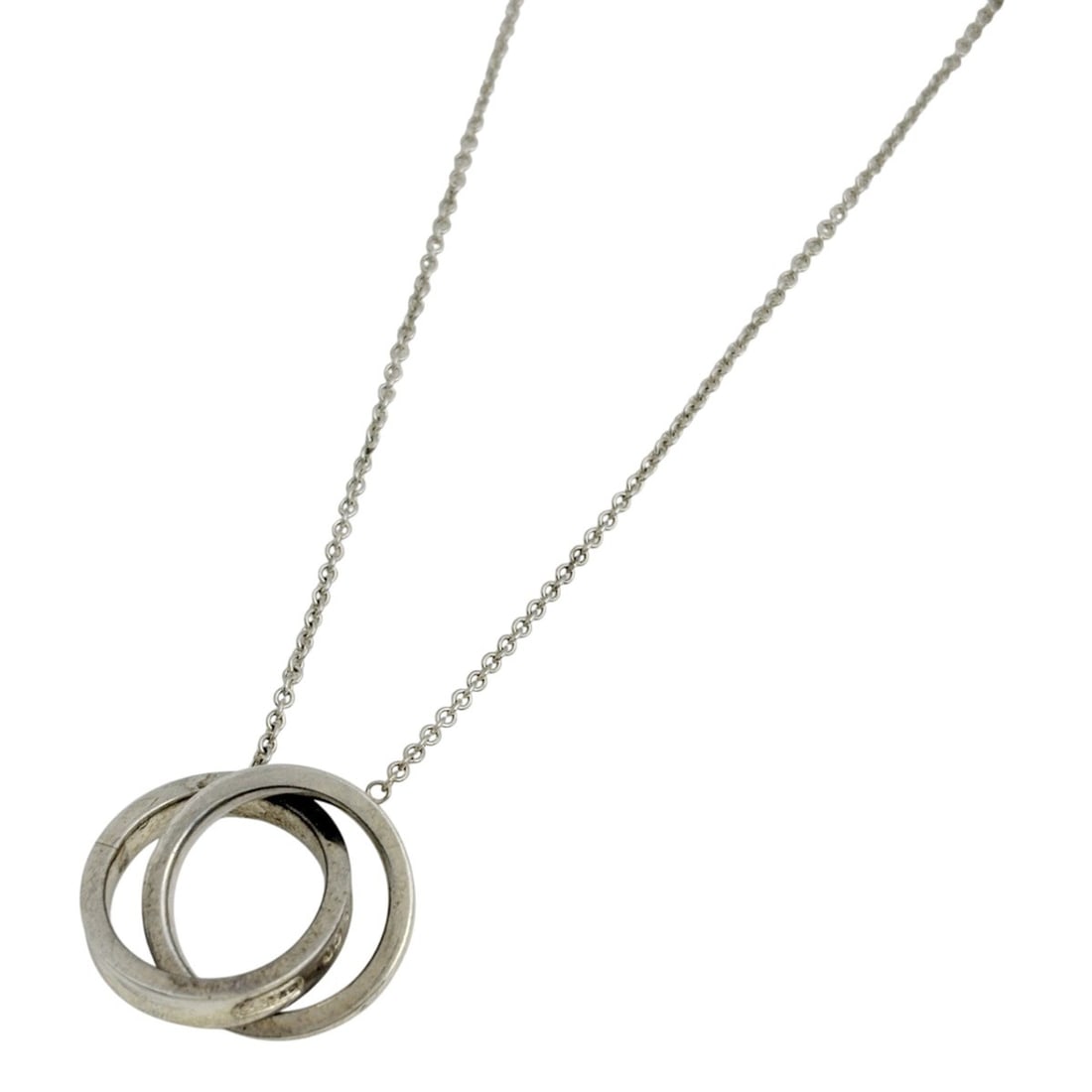 Tiffany & Co. Interlocking Circle Necklace 1837 Sterling Silver 925 Women's: --- Catalog ---Category: SizeNeck Circumference: 49 cm / 19.29''Category: DesignColor: SilverGender: WomenMaterial: Silver 925Necklace Type: NecklaceCategory: GeneralBrand: Tiffany--- Item List ---Sec