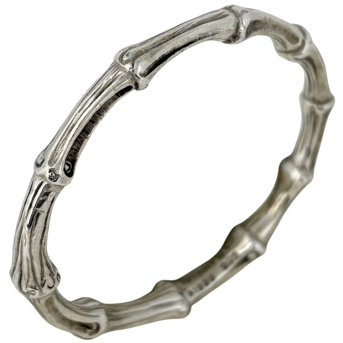 Tiffany & Co. Bamboo Bangle, Sterling Silver 925, Silver, Women's: --- Catalog ---Category: SizeLength: 18cm / 7.08''Category: DesignType: BangleColor: SilverGender: WomenMaterial: Silver 925Category: GeneralBrand: Tiffany--- Item List ---Section: ConditionRanking: R