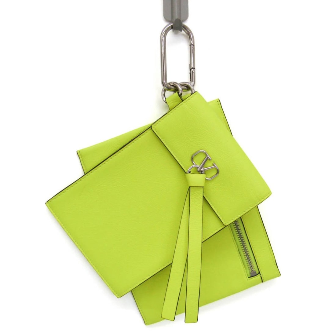Valentino Garavani Smartphone Holder Women,Men Leather Pouch Fluorescent Yellow: --- Catalog ---Category: SizeSize (HxWxD): 18cm x 12cm x 1.5cm / 7.08'' x 4.72'' x 0.59''Category: DesignType: PouchColor: Fluorescent yellowGender: Women,MenClosure: Magnetic snap, ZipperMaterial: Le