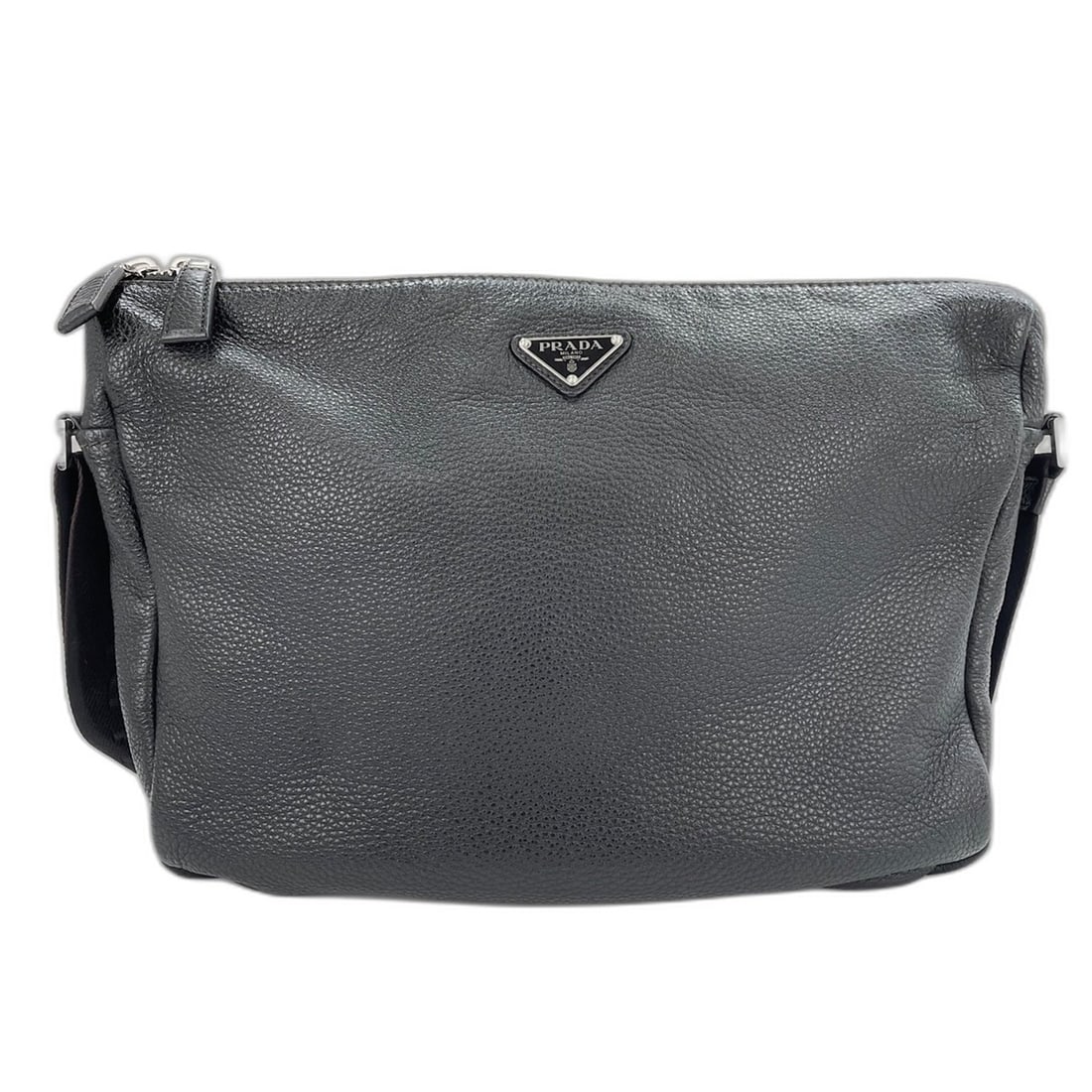 Prada PRADA Shoulder Bag Black: --- Catalog ---Category: SizeSize (HxWxD): 26cm x 35cm x 13cm / 10.23'' x 13.77'' x 5.11''Category: DesignType: Shoulder bagColor: BlackGender: WomenCategory: GeneralBrand: Prada--- Item List ---Secti