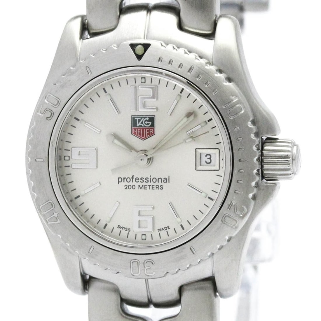 TAG HEUER Link Steel Quartz Ladies Watch WT1412 Polished: --- Catalog ---Category: SizeCase Diameter: 26mm / 1.02''Category: DesignType: WristwatchStyle: Dress/FormalGender: WomenColor (Dial): SilverMaterial (Band): Stainless steelMaterial (Case): Stainless 