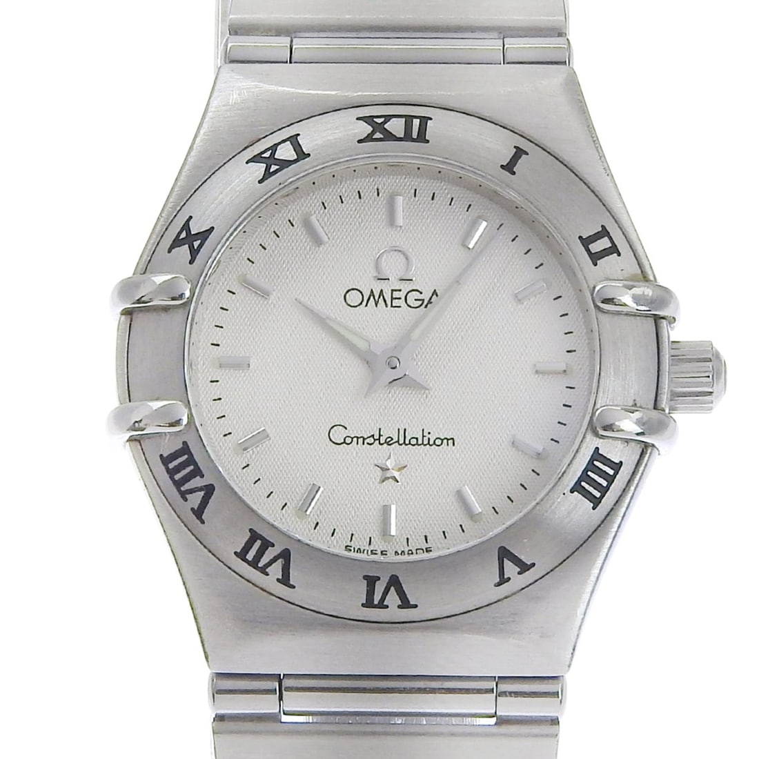 Omega Constellation Mini Watch 1562.30 Stainless Steel 1998 Quartz Analog White Dial Women's: --- Catalog ---Category: SizeWrist Size: 14.5cm / 5.7''Case Diameter: 22.5mm / 0.89''Category: DesignType: WristwatchGender: WomenColor (Dial): WhiteMaterial (Band): Stainless steelMaterial (Case): St