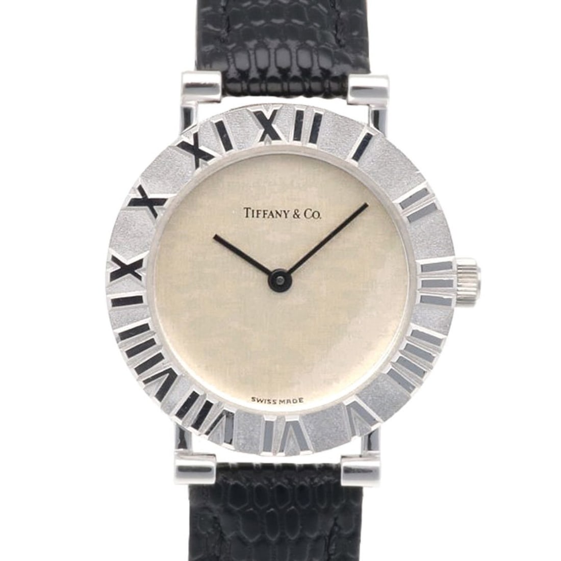 Tiffany & Co. Atlas watch, sterling silver 925 L640 quartz women's, pre-owned.: --- Catalog ---Category: SizeWrist Size: 13.5cm - 16.5cm / 5.31'' - 6.49''Case Diameter: 24mm / 0.94''Category: DesignType: WristwatchGender: WomenMaterial (Case): Silver 925Category: GeneralMPN: L640