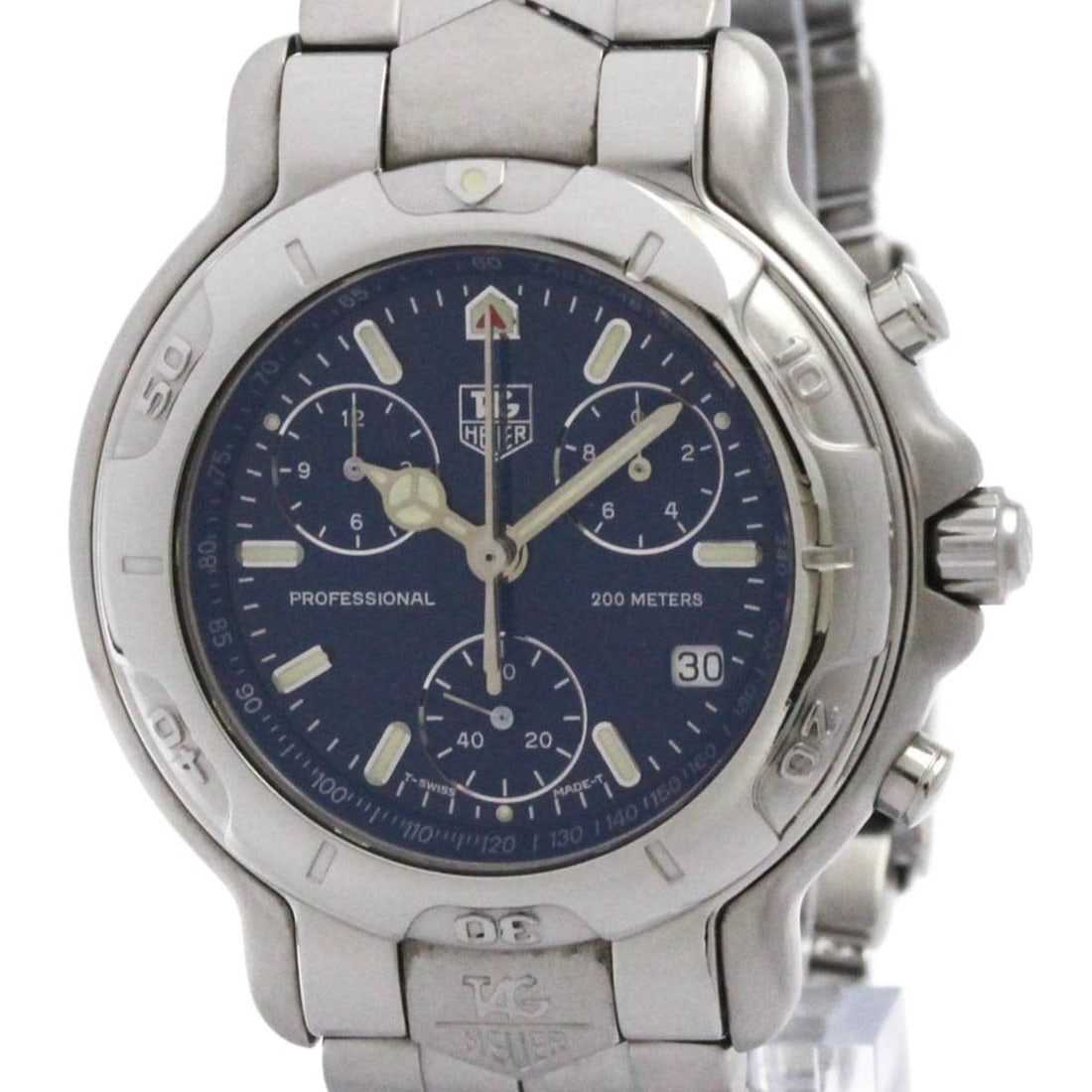 TAG HEUER 6000 Chronogragh Steel Quartz Mens Watch CH1111 Polished: --- Catalog ---Category: SizeCase Diameter: 40mm / 1.57''Category: DesignType: WristwatchStyle: SportGender: MenColor (Dial): BlueMaterial (Band): Stainless steelMaterial (Case): Stainless steelCatego