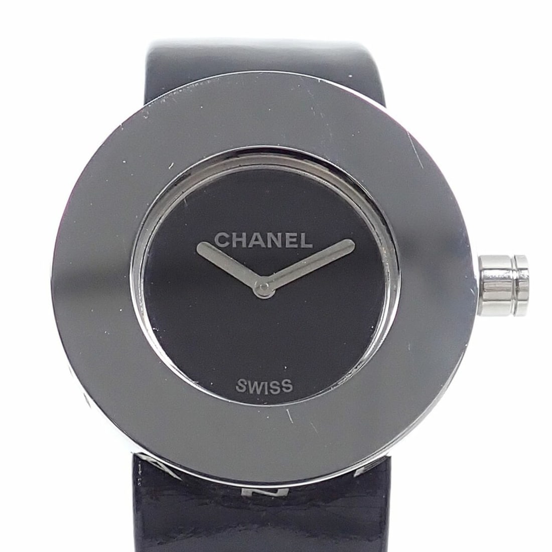Chanel La Ronde Ladies Quartz Watch, Stainless Steel, Enamel Strap, H0579, Battery Operated: --- Catalog ---Category: SizeWrist Size: 15cm / 5.9''Case Diameter: 29mm / 1.14''Category: DesignType: WristwatchGender: WomenColor (Dial): BlackMaterial (Band): Leather, Stainless steelMaterial (Case