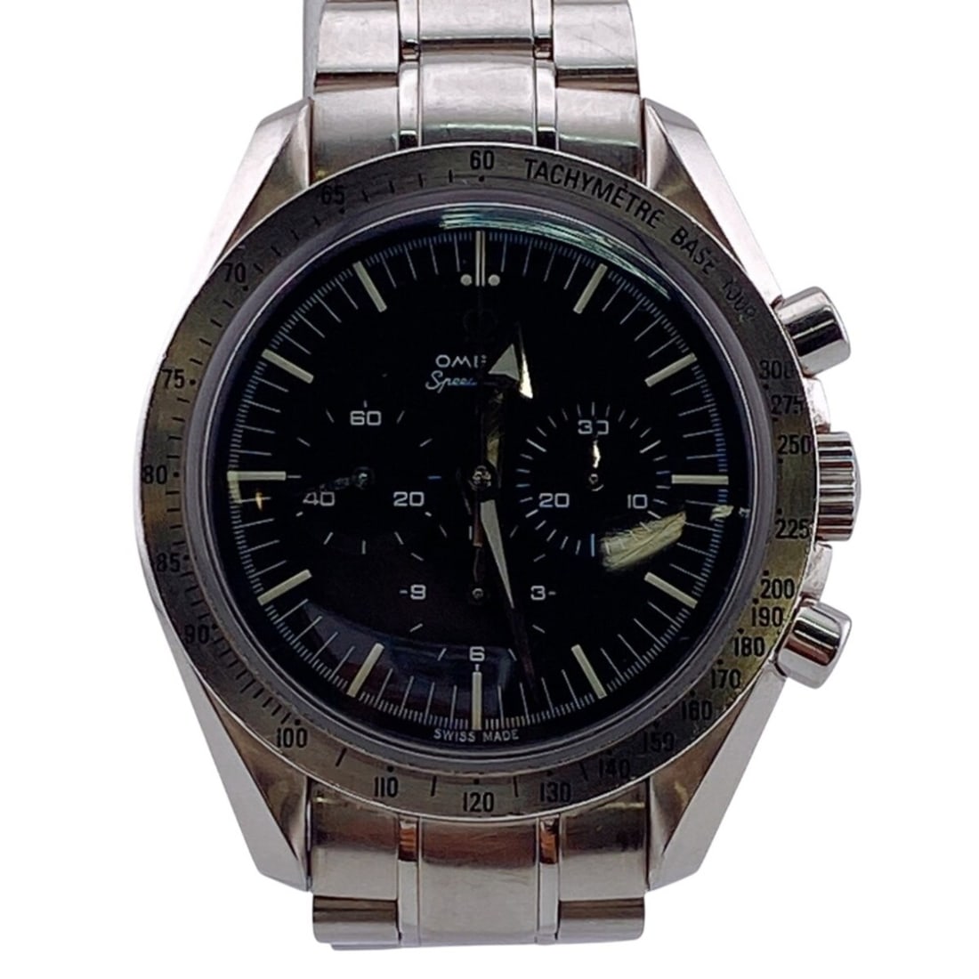 OMEGA 3594.5 Broad Arrow 3-Hand Speedmaster Watch Silver: --- Catalog ---Category: SizeWrist Size: 13cm / 5.11''Case Diameter: 33mm / 1.3''Category: DesignType: WristwatchGender: MenColor (Dial): BlackMaterial (Band): Stainless steelMaterial (Case): Stainles
