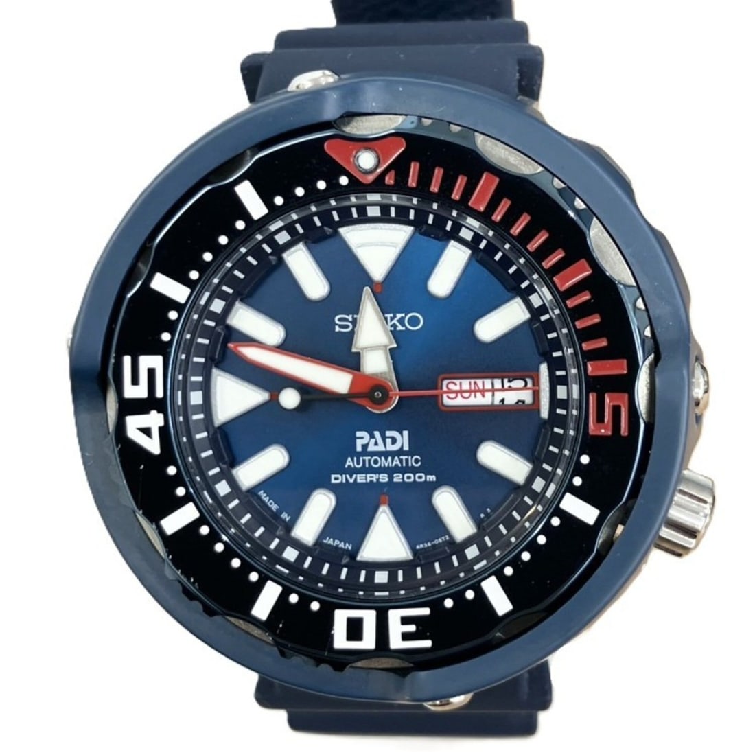 SEIKO Prospex PADI Collaboration Watch 4R36-05V0 with Rubber Band: --- Catalog ---Category: SizeCase Diameter: 51.5mm / 2.03''Category: DesignType: WristwatchMaterial (Band): RubberMaterial (Case): Ceramic, Stainless steelCategory: GeneralMPN: 4R36-05V0Brand: SeikoCo