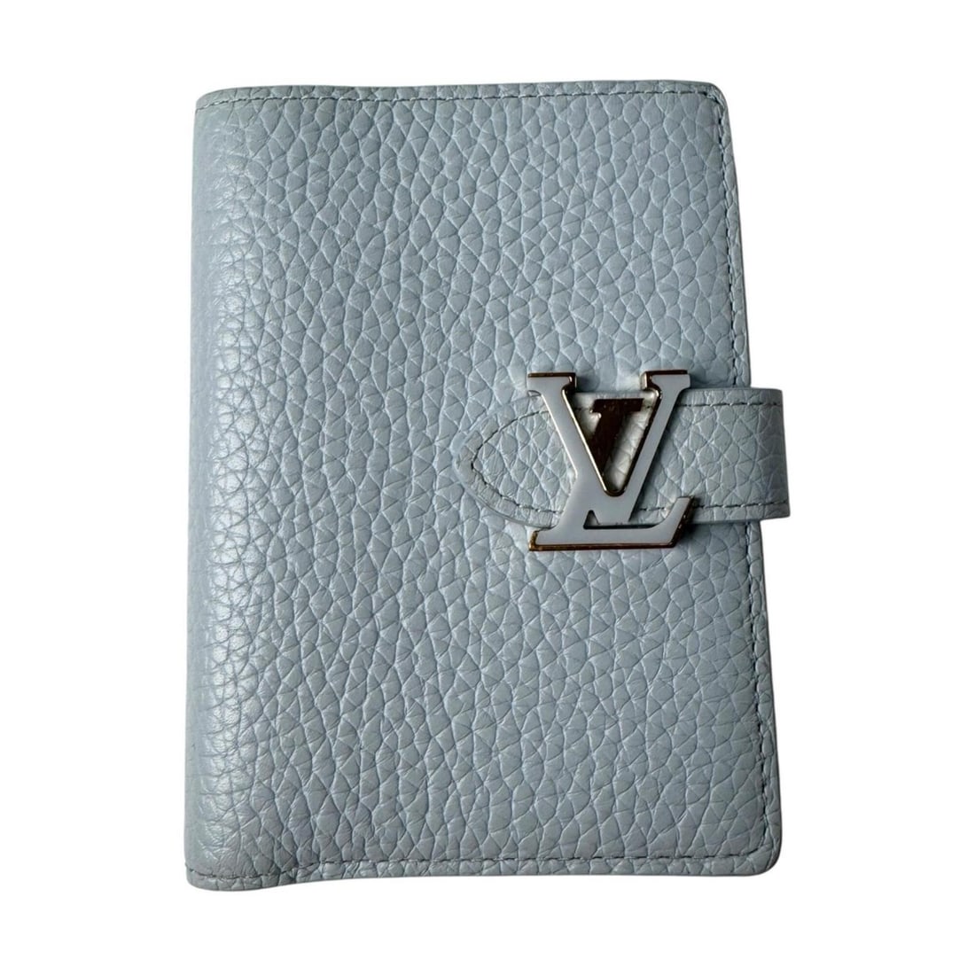 Louis Vuitton Vertical Compact Wallet Capucines Bi-fold M83572 IC Women's: --- Catalog ---Category: SizeSize (HxWxD): 12cm x 9cm / 4.72'' x 3.54''Category: DesignType: Wallet (bi-fold)Color: Light blueGender: WomenMaterial: Leather Category: GeneralMPN: M83572Brand: Louis Vu