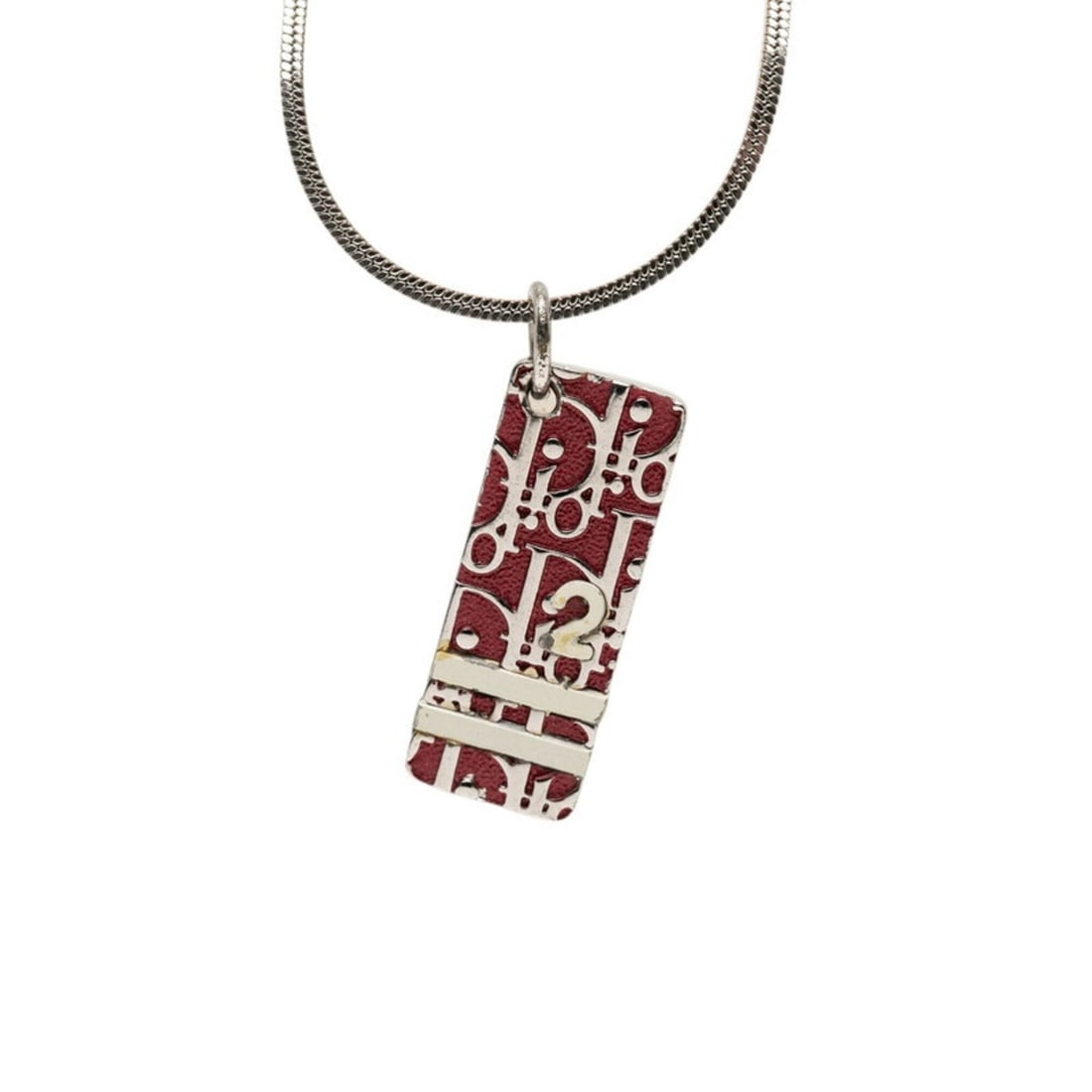 Christian Dior Dior Trotter Plate Necklace, Silver and Red Metal, Women's.: --- Catalog ---Category: SizePendant Size: 25.2mm x 10.2mm / 0.99'' x 0.4''Neck Circumference: 44.5 cm / 17.51''Category: DesignColor: Red color, SilverGender: WomenMaterial: MetalNecklace Type: Neckl