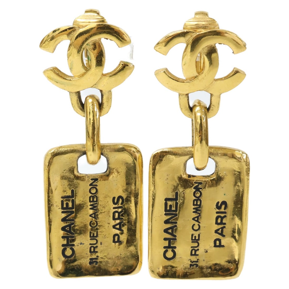 CHANEL Coco Mark Cambon Plate Earrings, Yellow Gold, Women's: --- Catalog ---Category: SizeSize (HxWxD): 52.00mm x 20.00mm / 2.05'' x 0.79''Category: DesignType: Clip earringsColor: Yellow goldGender: WomenMaterial: MetalCategory: GeneralBrand: Chanel--- Item Li