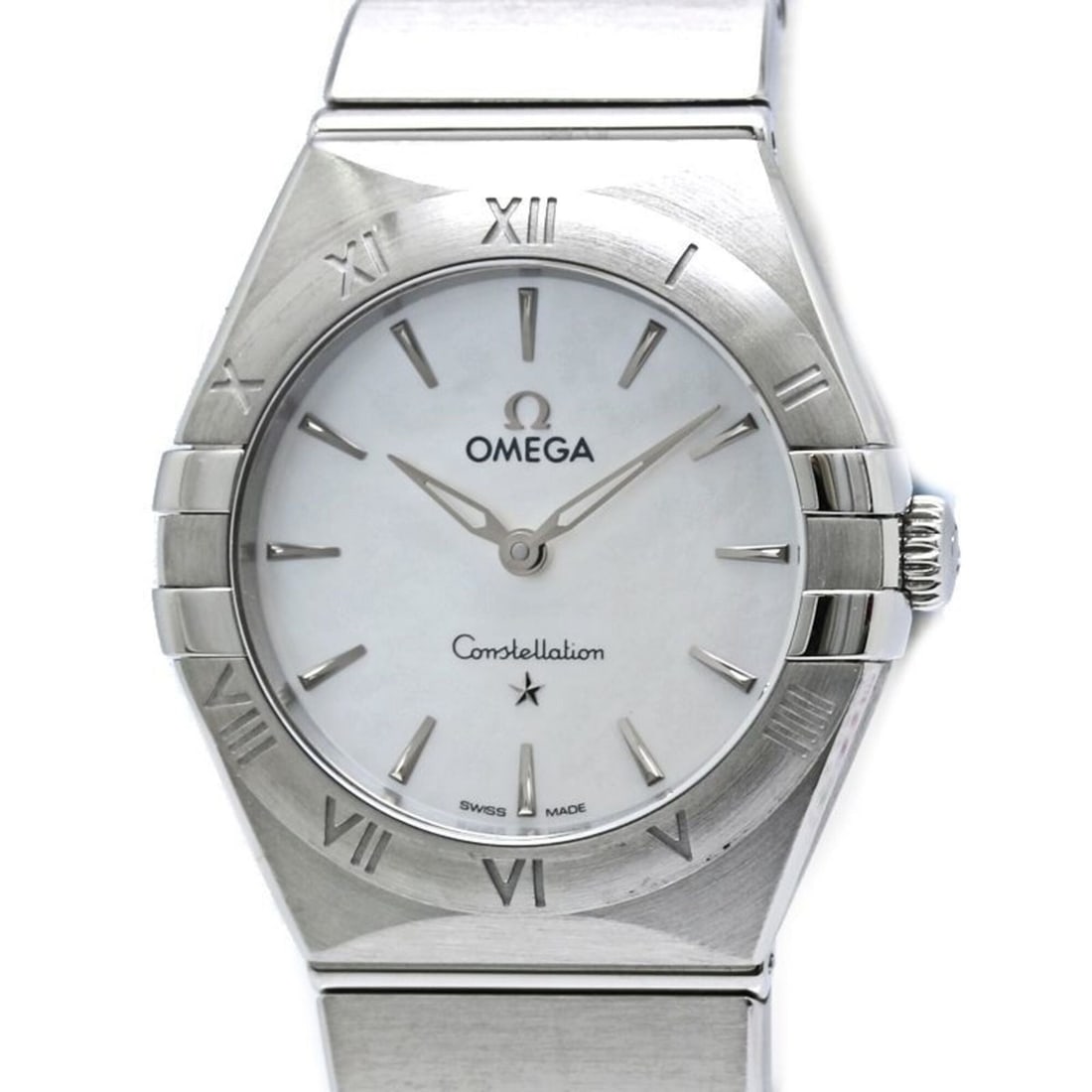 OMEGA Constellation Manhattan 131.10.28.60.05.001 Women's Watch Stainless Steel 40496: --- Catalog ---Category: SizeWrist Size: 17cm / 6.69''Case Diameter: 28mm / 1.1''Category: DesignType: WristwatchGender: WomenColor (Dial): White shellMaterial (Band): Stainless steelMaterial (Case): 