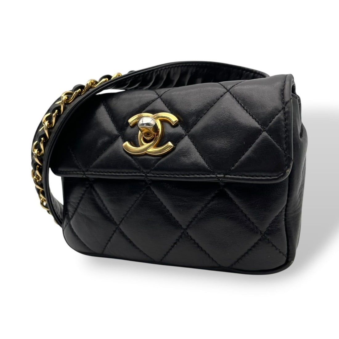 Chanel Matelassé Waist Pouch/Body Bag/Waist Bag with Coco Mark, Lambskin, Black, Gold Hardware, B3: --- Catalog ---Category: SizeSize (HxWxD): 10cm x 14cm x 3cm / 3.93'' x 5.51'' x 1.18''Category: DesignType: Pouch, Sling bagColor: BlackGender: WomenMaterial: Leather Category: GeneralBrand: ChanelCo