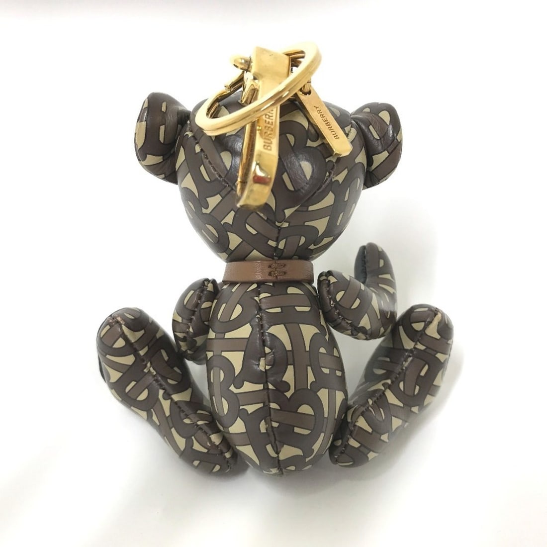 BURBERRY Thomas Bear Bag Charm Keychain Leather Women's Brown D-240718-25: --- Catalog ---Category: DesignType: KeyringColor: BrownGender: WomenMaterial: LeatherCategory: GeneralBrand: Burberry--- Item List ---Section: ConditionRanking: Rank A Used - A few traces of usage, s