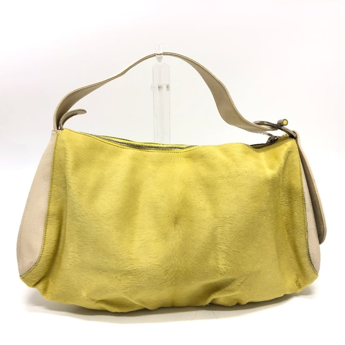 BVLGARI B.ZERO Shoulder Bag, Pony Leather, Women's, Yellow, T-240601-25: --- Catalog ---Category: SizeSize (HxWxD): 28cm x 45cm x 7cm / 11.02'' x 17.71'' x 2.75''Category: DesignType: Shoulder bagColor: YellowGender: WomenMaterial: Leather Leather/Fur Type: HarakoCategory:
