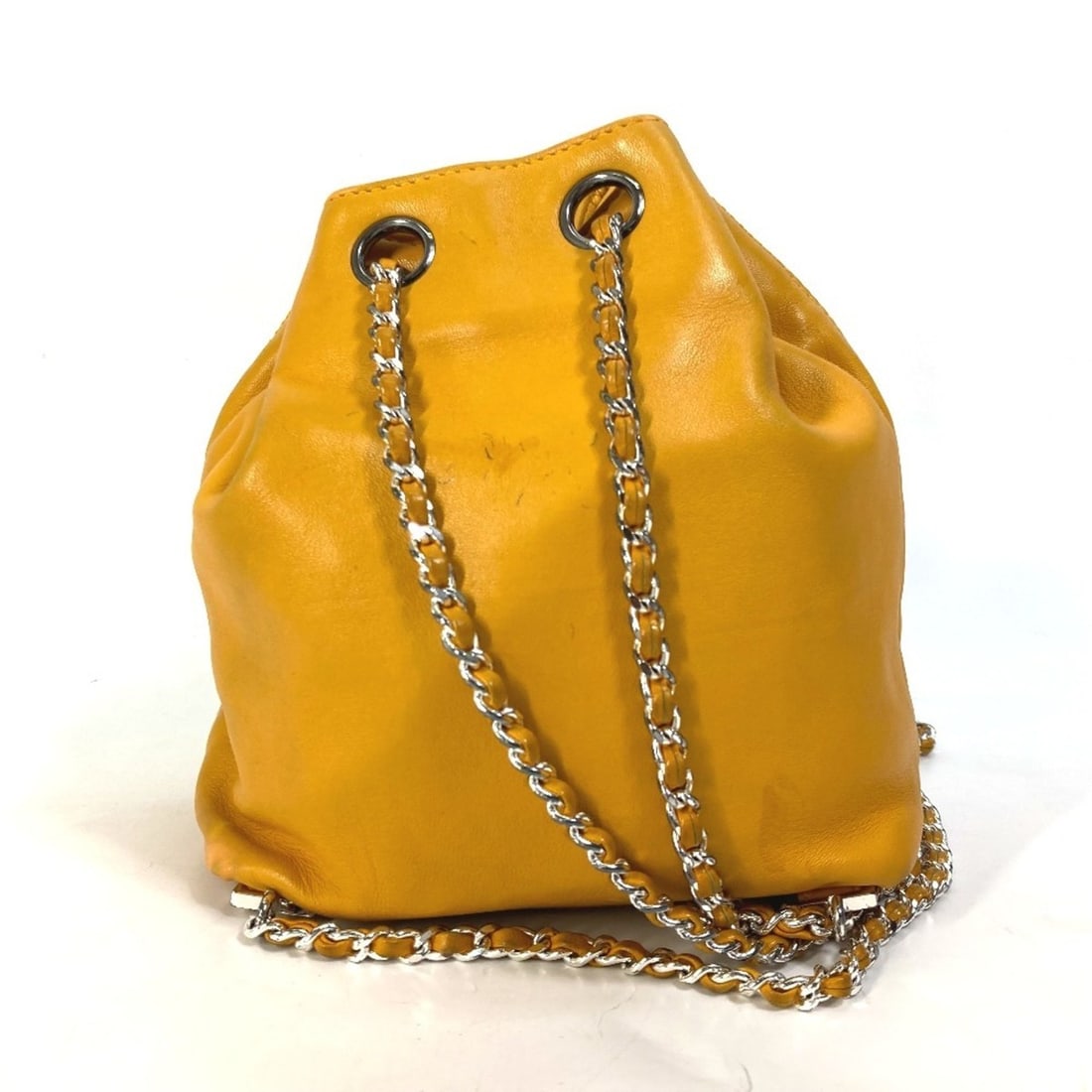 CHANEL CC Coco Mark Chain Rucksack Shoulder Bag Lambskin Women's Yellow G-231125-41: --- Catalog ---Category: SizeSize (HxWxD): 17.5cm x 15.5cm x 10cm / 6.88'' x 6.1'' x 3.93''Category: DesignType: BackpackColor: YellowGender: WomenMaterial: Leather Leather/Fur Type: LambskinCategory: