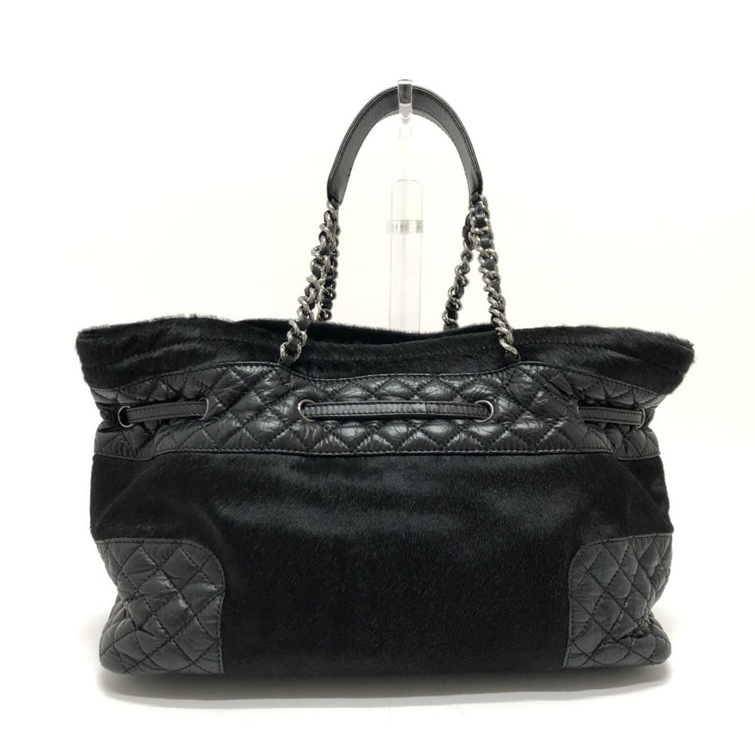 CHANEL Matelasse Stitch Chain Tote Bag, Pony Leather, Women's, Black, D-240304-1: --- Catalog ---Category: SizeSize (HxWxD): 24cm x 36cm x 13cm / 9.44'' x 14.17'' x 5.11''Category: DesignType: Tote bagColor: BlackGender: WomenMaterial: Leather , Leather Leather/Fur Type: HarakoCate