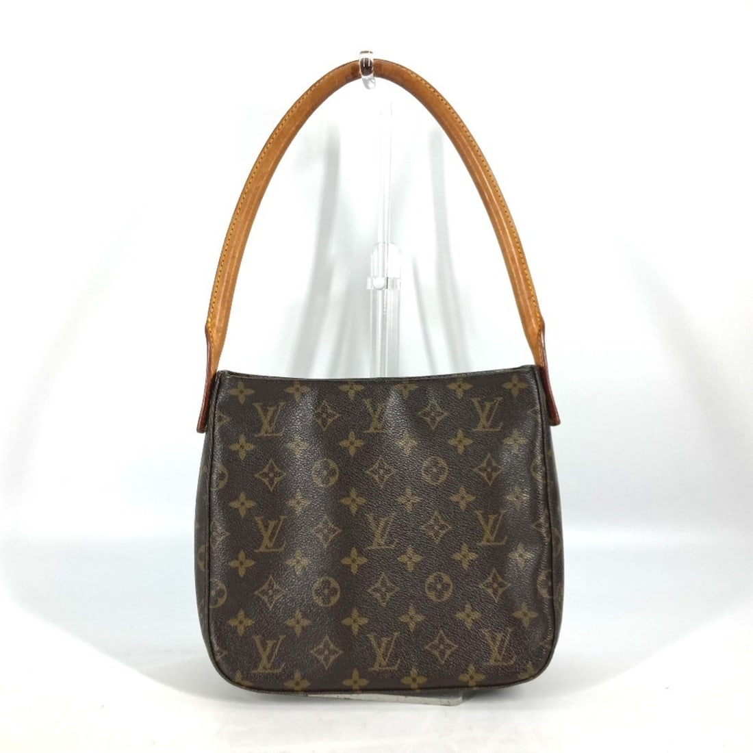 LOUIS VUITTON M51146 Monogram Looping MM Shoulder Bag Canvas Women's Brown OT-240417-15: --- Catalog ---Category: SizeSize (HxWxD): 21cm x 22.5cm x 10cm / 8.26'' x 8.85'' x 3.93''Category: DesignType: Shoulder bagColor: BrownGender: WomenClosure: ZipperMaterial: Monogram Category: General