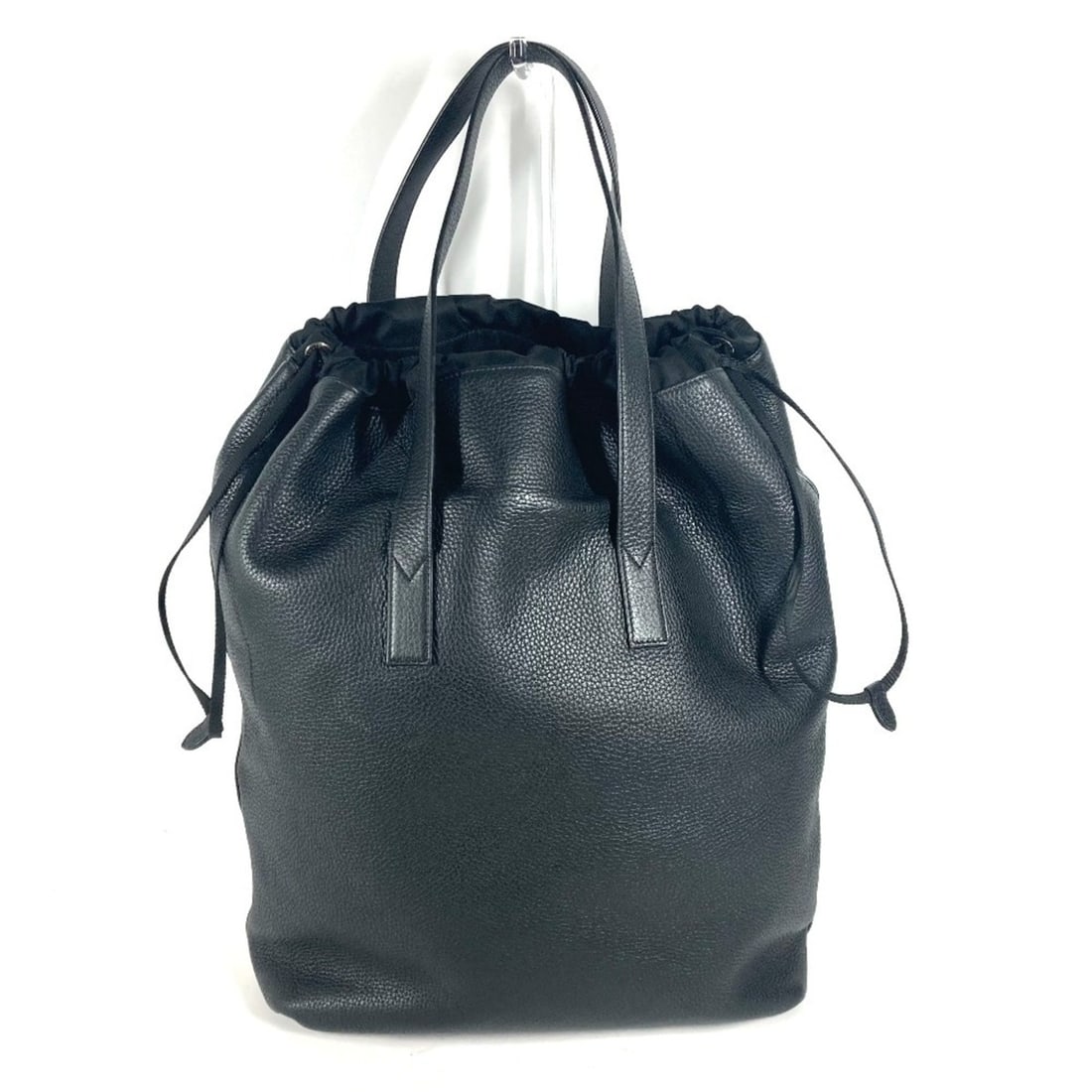 LOUIS VUITTON M55000 LV Circle Cabalite Handbag Tote Bag Shoulder Taurillon Leather Men's Noir Black: --- Catalog ---Category: SizeSize (HxWxD): 49cm x 36cm x 14cm / 19.29'' x 14.17'' x 5.51''Category: DesignType: Handbag, Shoulder bag, Tote bagColor: Black, NoirGender: Men,WomenMaterial: Leather Leat