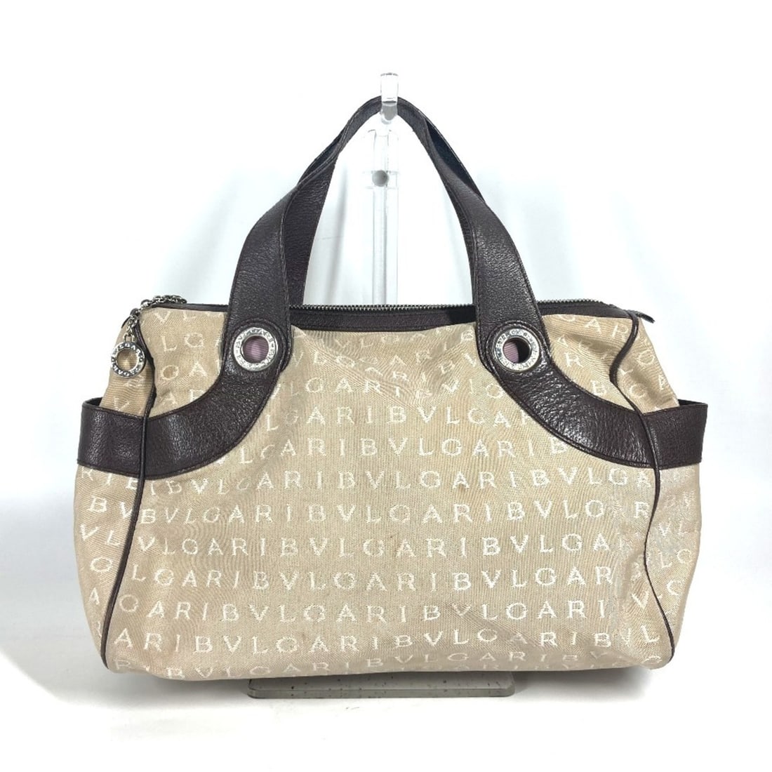 BVLGARI Bvlgari Mania Boston Bag Shoulder Leather Canvas Women's Beige KS-240917-10: --- Catalog ---Category: SizeSize (HxWxD): 20cm x 30cm x 13cm / 7.87'' x 11.81'' x 5.11''Category: DesignType: Boston bag, Shoulder bagColor: Beige, Dark brownGender: WomenMaterial: Leather , Canvas C