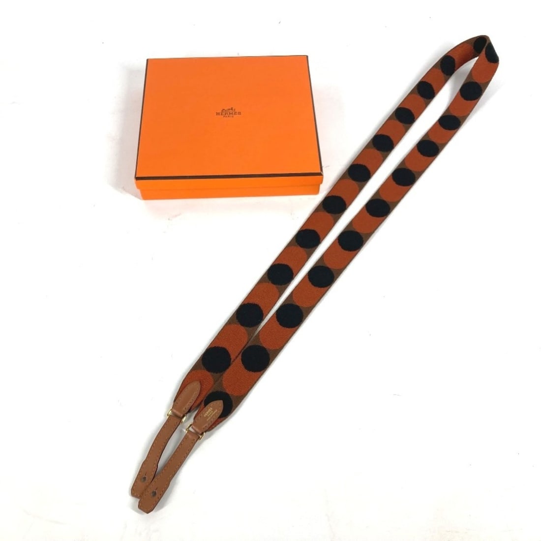 HERMES Hermes Bandouliere Sangle Flipper Ball 25mm Shoulder Strap Canvas Women's Orange G-240810-34: --- Catalog ---Category: SizeHandle/Strap Length: 122.5cm / 48.22''Category: DesignType: StrapColor: Black, OrangeGender: WomenMaterial: CanvasCategory: GeneralBrand: Hermes--- Item List ---Section: C