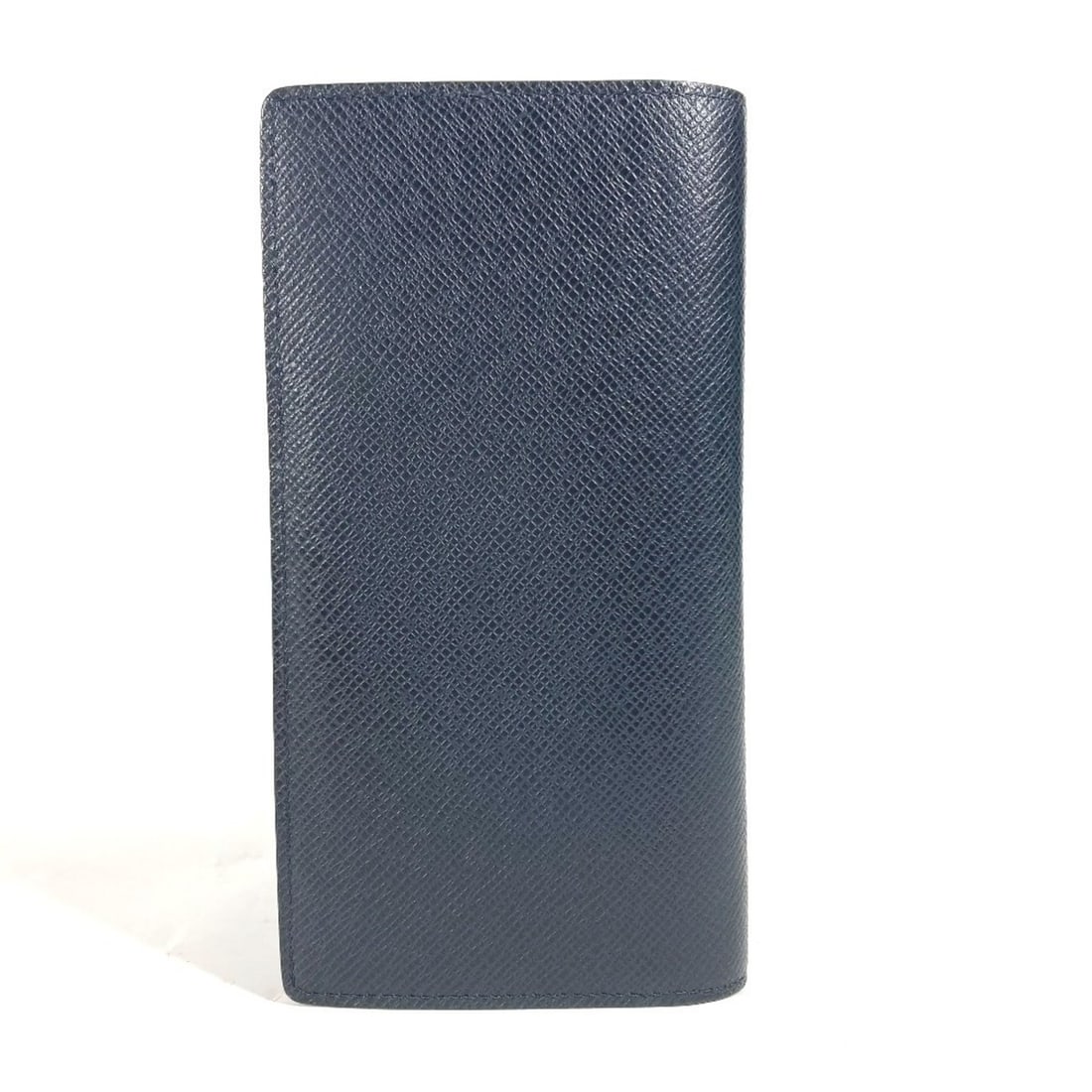 LOUIS VUITTON M30502 Taiga Portefeuille Brazza Long Wallet Bi-fold Leather Men's Blue Marine: --- Catalog ---Category: SizeSize (HxWxD): 19cm x 9.5cm / 7.48'' x 3.74''Category: DesignType: Long wallet (bi-fold)Color: Navy BlueGender: Men,WomenMaterial: Taiga leather Category: GeneralBrand: Lou