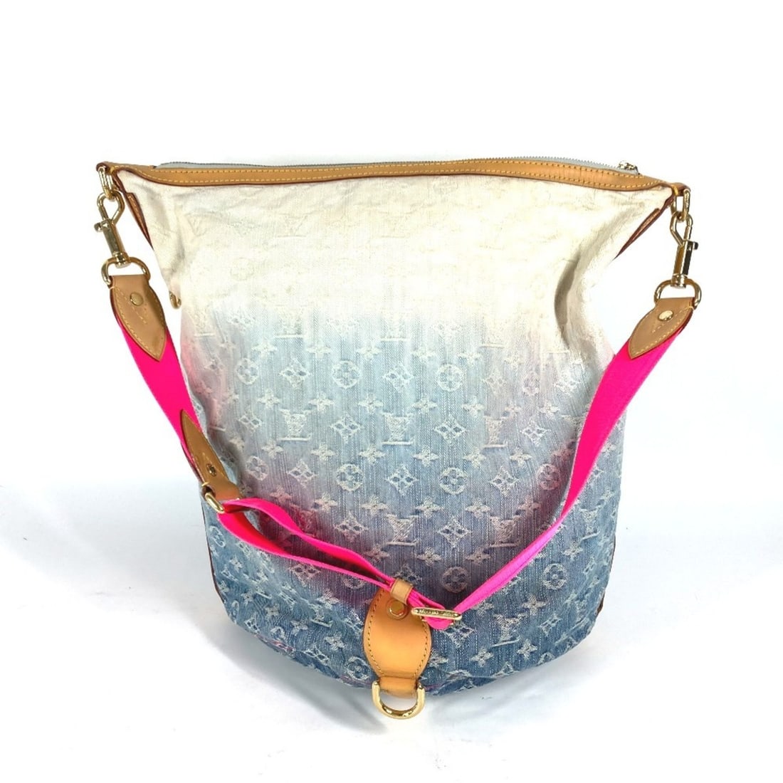 LOUIS VUITTON M93184 Monogram Denim Gradient Sunburst PM Tote Bag Shoulder Women's Blue G-240810-21: --- Catalog ---Category: SizeSize (HxWxD): 39cm x 40.5cm x 12cm / 15.35'' x 15.94'' x 4.72''Category: DesignType: Shoulder bag, Tote bagColor: Blue, PinkGender: WomenMaterial: Monogram Denim Category: