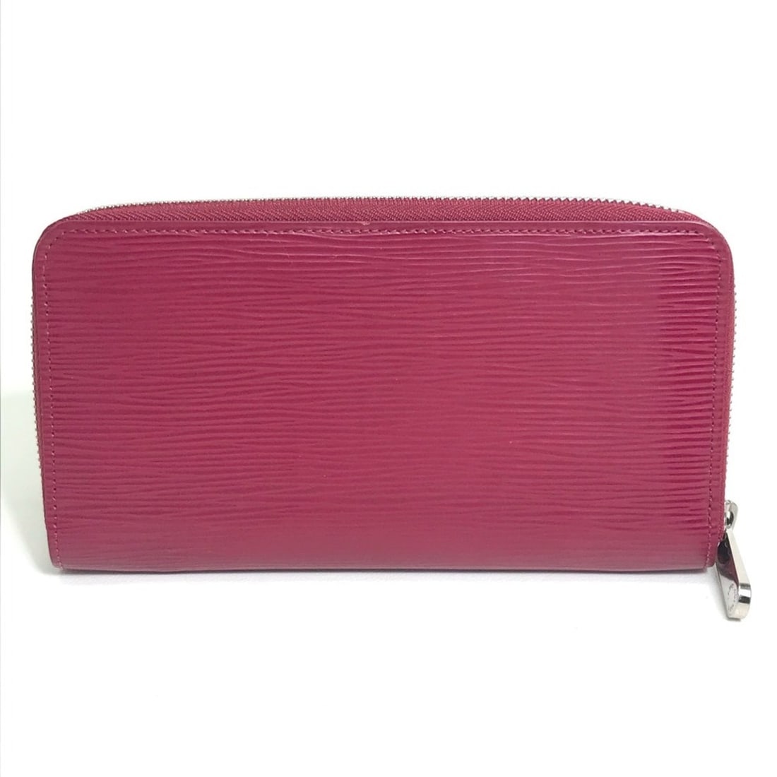 LOUIS VUITTON M60305 Epi Zippy Wallet Long Leather Women's Fuchsia Dark Pink E-211124-3: --- Catalog ---Category: SizeSize (HxWxD): 10.5cm x 19.5cm x 2cm / 4.13'' x 7.67'' x 0.78''Category: DesignType: Long wallet (bi-fold)Color: FuchsiaGender: WomenClosure: ZipperMaterial: Epi leather Ca