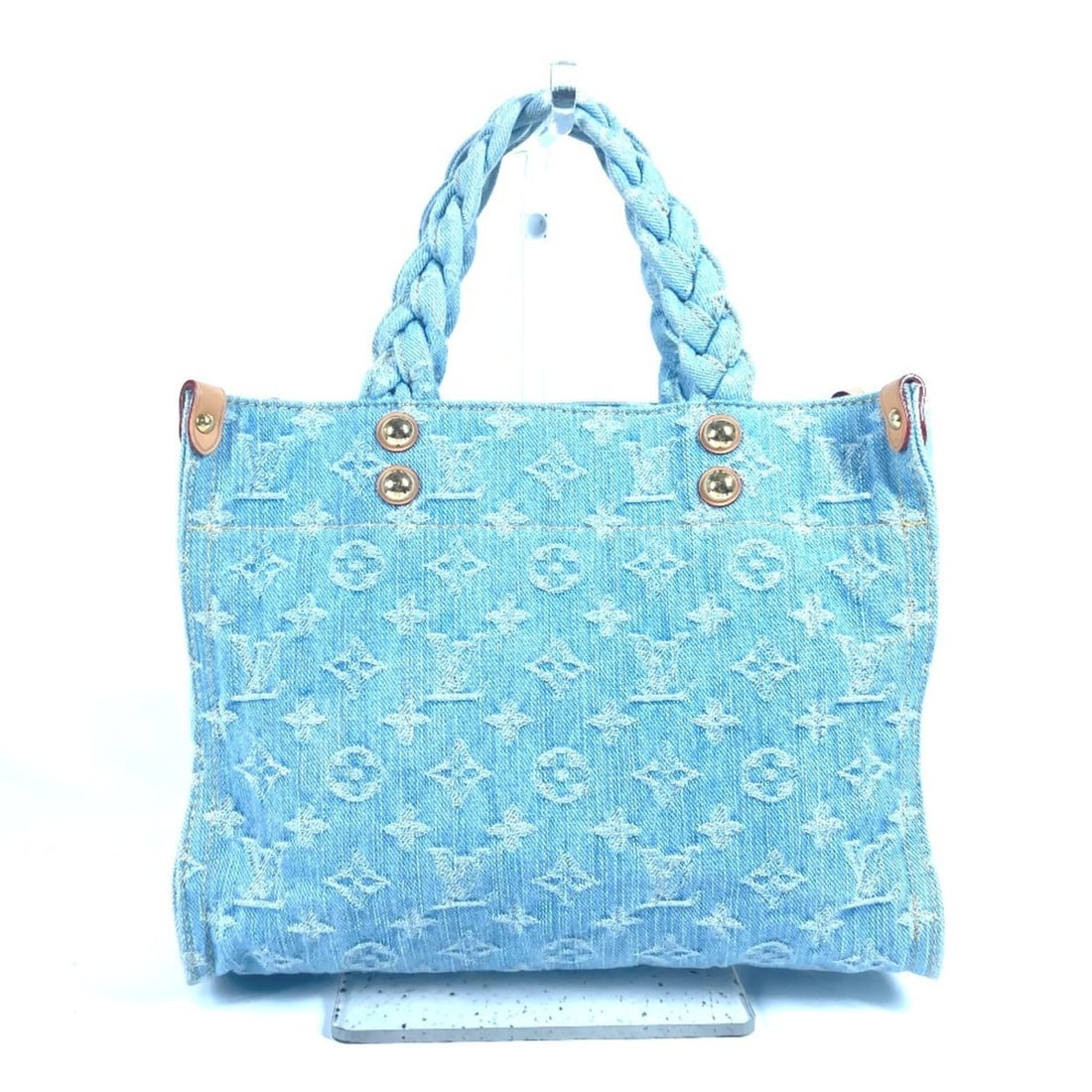 LOUIS VUITTON M24897 Monogram Denim Let Go Tote Bag Handbag Women's Sky Blue D-240917-4: --- Catalog ---Category: SizeSize (HxWxD): 23cm x 28cm x 10.5cm / 9.05'' x 11.02'' x 4.13''Category: DesignType: Handbag, Tote bagColor: BlueGender: WomenMaterial: Monogram Denim Category: GeneralBran