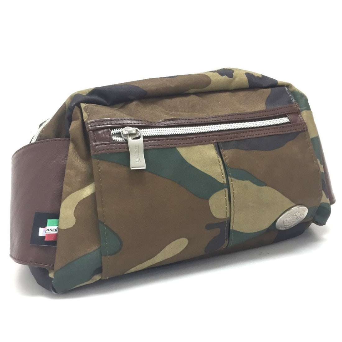 Orobianco Camouflage Belt Bag Body Waist Nylon Leather Men Women Khaki x Brown: --- Catalog ---Category: SizeSize (HxWxD): 20cm x 31cm x 11cm / 7.87'' x 12.2'' x 4.33''Strap Length: 98cm / 38.58''Category: DesignType: Fanny packColor: Brown, KhakiGender: Men,Women,UnisexClosure: 