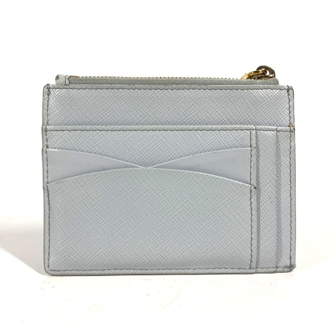PRADA Prada Wallet Coin Purse Wallet/Coin Case Saffiano Leather Women's Blue L-240808-5: --- Catalog ---Category: SizeSize (HxWxD): 9cm x 11.5cm / 3.54'' x 4.52''Category: DesignType: Coin purse/coin caseColor: BlueGender: Men,WomenMaterial: Saffiano Metal Category: GeneralBrand: Prada---