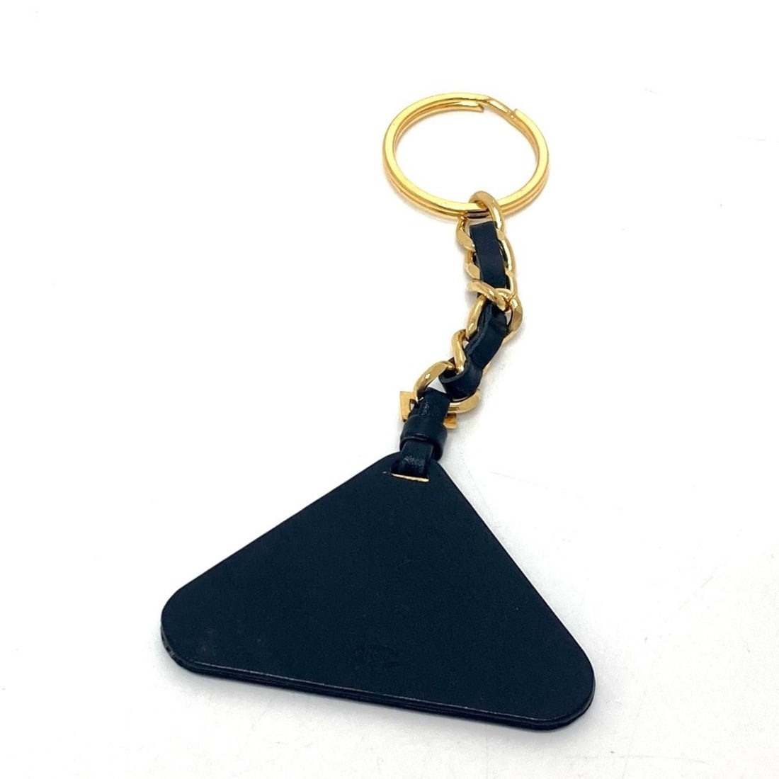 CHANEL 94P Triangle Plate Charm Key Ring Accessory Metal Leather Women's T-241001-2: --- Catalog ---Category: SizeSize (HxWxD): 140.00mm x 73.00mm x 4.00mm / 5.51'' x 2.87'' x 0.16''Category: DesignColor: Black, GoldGender: WomenMaterial: Leather, MetalCategory: GeneralBrand: Chanel--
