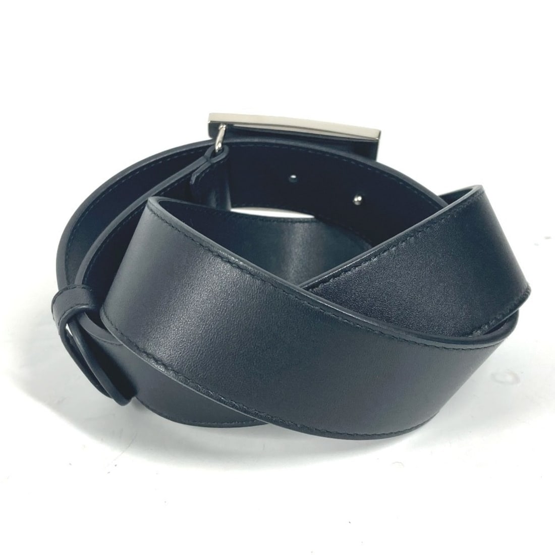 GUCCI 550106 Sequin GG Crystal Belt Leather Women's Black G-241110-46: --- Catalog ---Category: SizeWidth: 3.5cm / 1.37''Length: 73cm - 78cm / 28.74'' - 30.7''Category: DesignType: Standard beltColor: BlackGender: WomenEmbellishment: Crystal, SequinsMaterial (Strap): Lea
