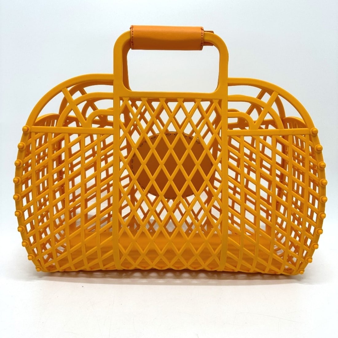 FENDI 8GH389 Bucket Medium Bag Handbag Plastic Leather Women's Orange MO-230618-18: --- Catalog ---Category: SizeSize (HxWxD): 27.5cm x 38.5cm x 15cm / 10.82'' x 15.15'' x 5.9''Handle Length: 25cm / 9.84''Category: DesignType: Baguette bagColor: OrangeGender: WomenClosure: OpenMateri