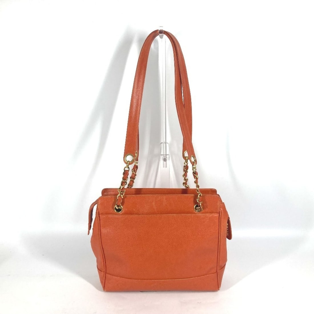 CHANEL Chanel Chain Bag Triple Coco CC Mark Shoulder Tote Caviar Skin Women's Orange G-240610-22: --- Catalog ---Category: SizeSize (HxWxD): 24cm x 27cm x 9cm / 9.44'' x 10.62'' x 3.54''Category: DesignType: Shoulder bag, Tote bagColor: OrangeGender: WomenClosure: ZipperMaterial: Caviar leather Ca
