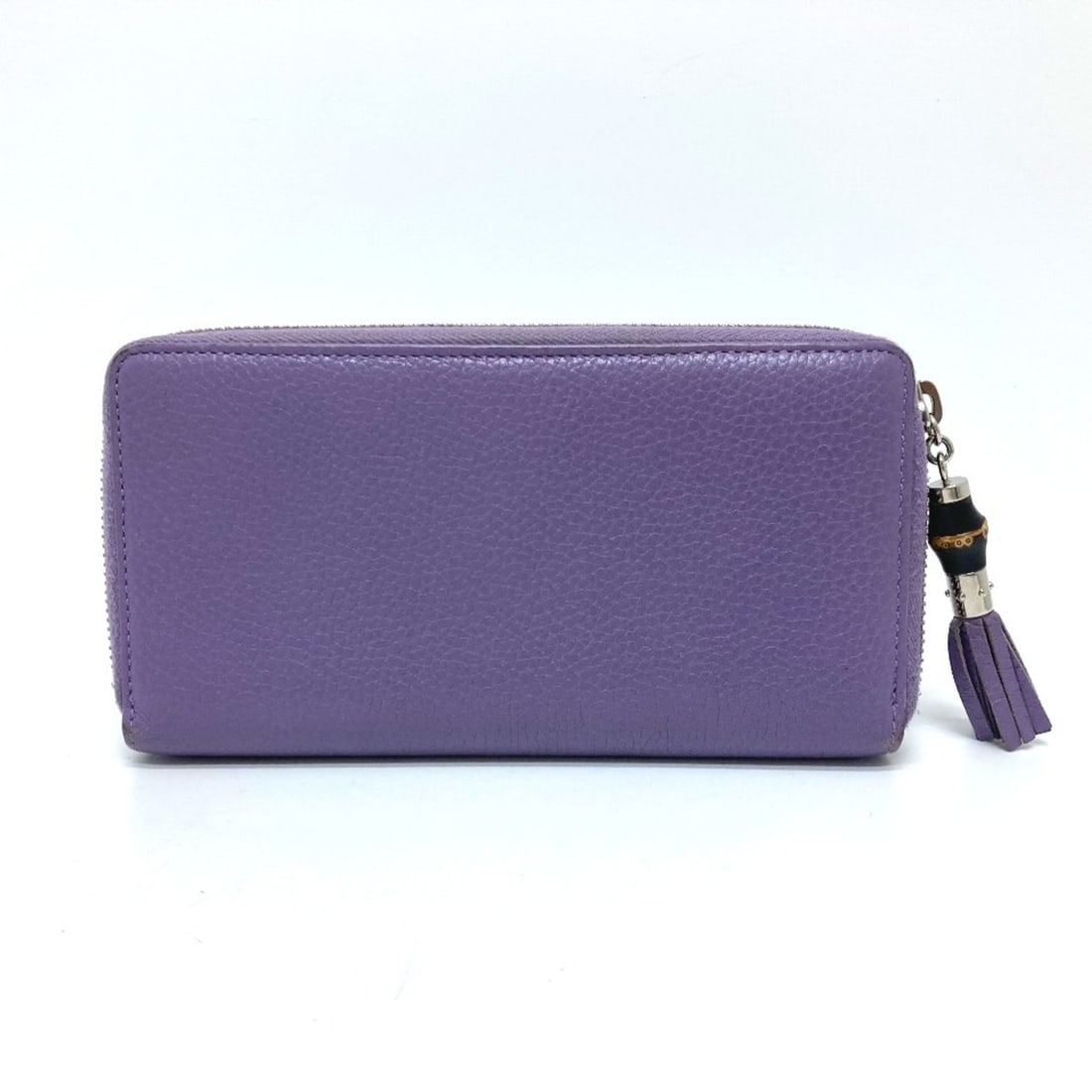GUCCI 307984 Bamboo Tassel Round Long Wallet Leather Women's Purple T-241101-9: --- Catalog ---Category: SizeSize (HxWxD): 10cm x 19cm x 3cm / 3.93'' x 7.48'' x 1.18''Category: DesignType: Long wallet (bi-fold)Color: PurpleGender: WomenMaterial: Leather Category: GeneralBrand: Gu