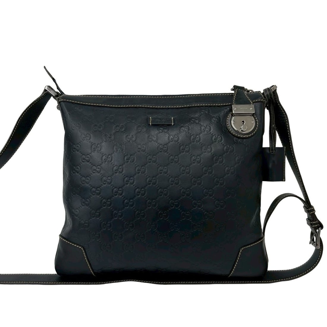 GUCCI Guccissima GG pattern embossed leather genuine shoulder bag crossbody dark navy 30597: --- Catalog ---Category: SizeSize (HxWxD): 34.5cm x 31.5cm / 13.58'' x 12.4''Category: DesignType: Shoulder bagColor: NavyGender: WomenMaterial: Leather Category: GeneralBrand: Gucci--- Item List ---S